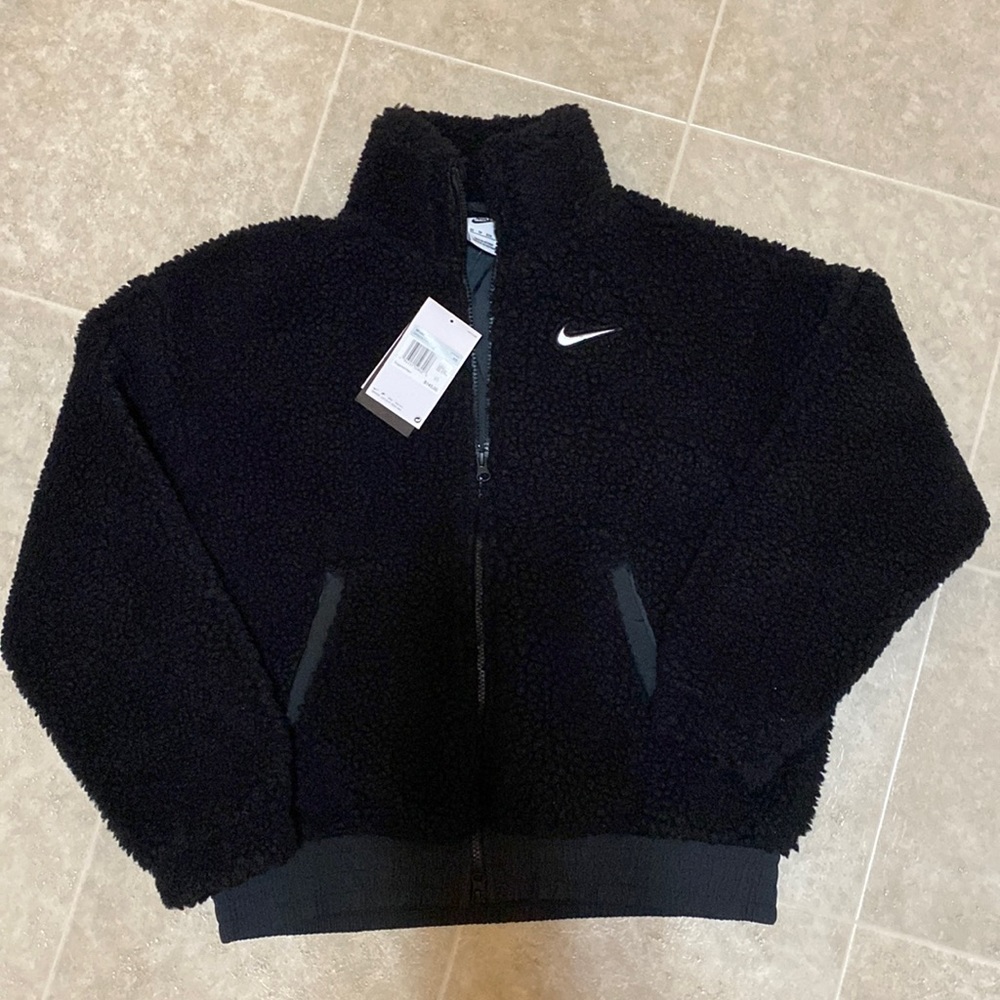 women’s Nike jacket